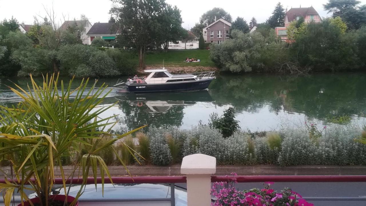 مبيت وإفطار لو بيرو سور مارن Les Pingouins De La Marne المظهر الخارجي الصورة