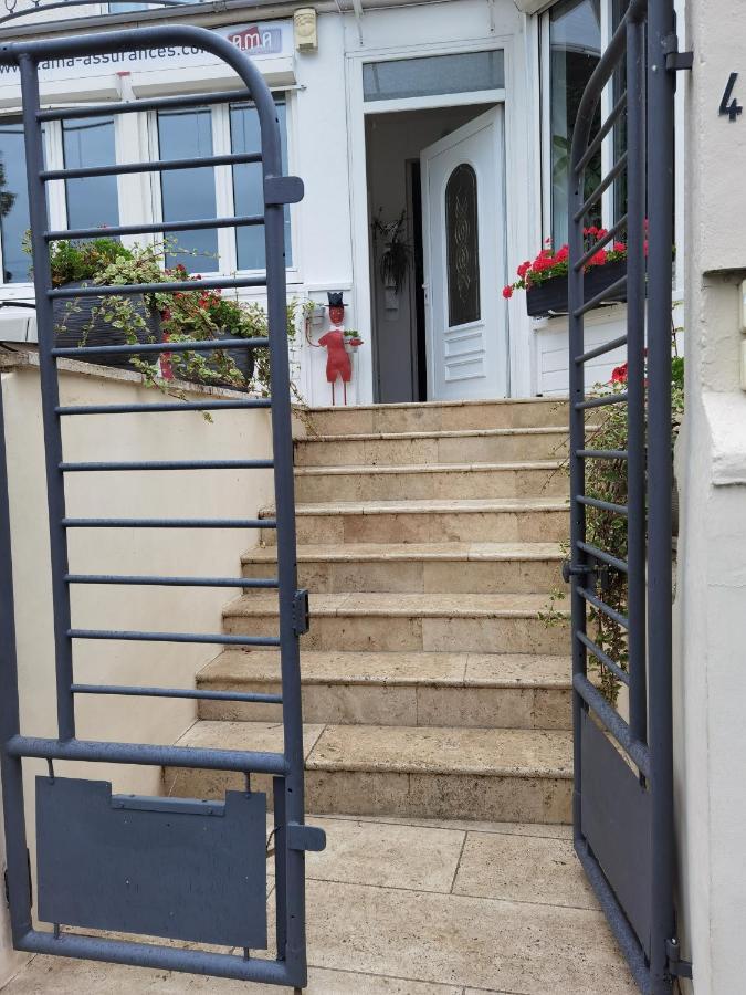 مبيت وإفطار لو بيرو سور مارن Les Pingouins De La Marne المظهر الخارجي الصورة